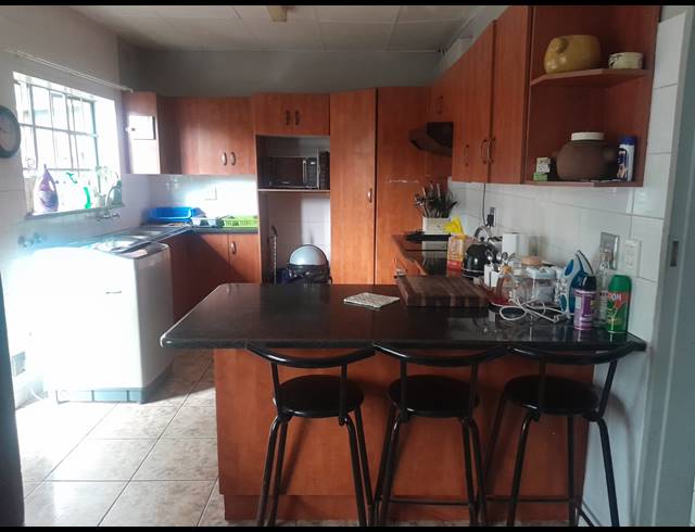 3 BEDROOM HOUSE FOR SALE IN BO-DORP